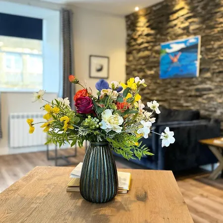 The Queens Nest, 1 - Bed, Sleeps 2 * Windermere