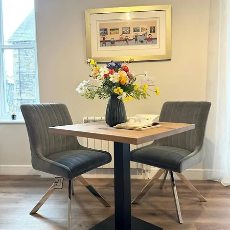 The Queens Nest, 1 - Bed, Sleeps 2 Windermere